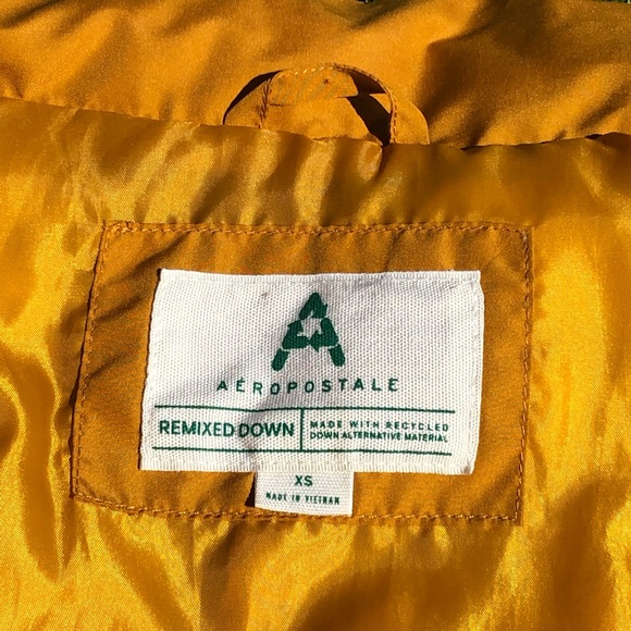 Aeropostale Remixed Down Puffer Vest Women’s XS - Picture 4 of 6